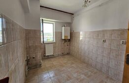 Oportunitate de Investiție: Apartament decomandat cu 3 camere în Păcurari