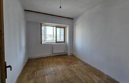 Oportunitate de Investiție: Apartament decomandat cu 3 camere în Păcurari