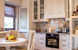 Apartament de 3 camere, 71 mp, 2 locuri de parcare, zona Tatarasi