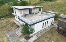 Casa P+1, 4 dormitoare, 3 bai, 1000mp teren, zona Tomesti