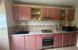 Apartament de 3 camere, etaj intermediar, zona Nicolina