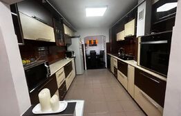 Apartament de 3 camere, decomandat, 74mp, modern, mobilat și utilat, zona Galata