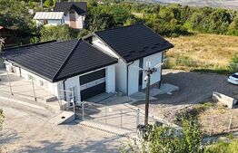 Casa deosebita, 5 camere, zona Paun