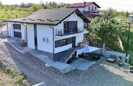 Casa deosebita, 5 camere, zona Paun