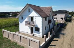 Casa cu 5 camere + garaj , situata in Valea Ursului