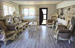 Casa cu 5 camere + garaj , situata in Valea Ursului