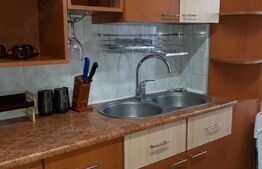 Apartament de 3 camere, 68 mp, zona Nicolina