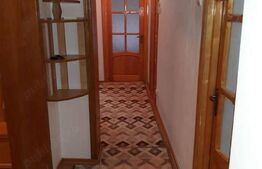 Apartament de 3 camere, 68 mp, zona Nicolina