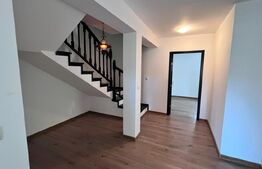 Casa in stil colonial 210 mp la Plopii fara Sot in Bucium