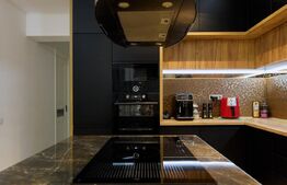 Casa lux 5 camere, 280 mp utili, piscina, Bucium