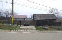 Casa cu teren 2170 mp,  44ml la sosea asfaltata, in Ciurbesti