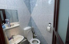 Apartament 3 camere semidecomandat zona Cinema Barlad