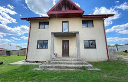 Teren 620mp si casa individuala la rosu 136mp,  zona Horpaz