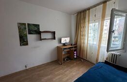Apartament de 3 camere, decomandat, etaj 1, Nicolina 2