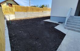 Casa cu etaj, 4 camere, 360 mp teren, Valea Lupului