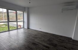 Apartament de 1 cameră 45 mp, loc de parcare inclus, pe malul lacului Aroneanu