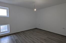 Apartament 3 camere, 71 mp, Breazu