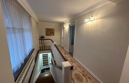  Apartament de lux cu 3 camere, 120 mp, curte privată de 70 mp, zona Palas Mall