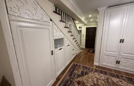  Apartament de lux cu 3 camere, 120 mp, curte privată de 70 mp, zona Palas Mall