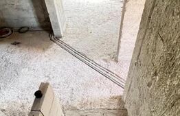 Casa in Bogonos, 5 camere 120mp utili, 700 mp teren