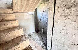 Casa in Bogonos, 5 camere 120mp utili, 700 mp teren