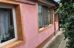 Casa cu  220 mp teren ,  Ultracentral