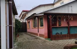 Casa cu  220 mp teren ,  Ultracentral