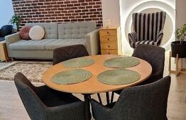 Apartament de 2 camere, 52 mp + 50 mp pod, loc de parcare, zona platou Galata