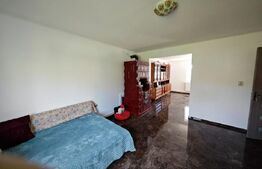 Casa cu 4 camere, 105 mp utili, cu garaj si 500 mp teren, zona Letcani