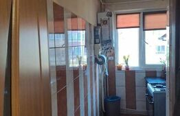 Apartament de 3 camere, 50 mp, semidecomandat, zona Alexandru