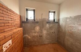 Casa de 4 camere, 2 bai, plan parter, zona Visani