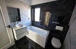 Casa la rosu  4 camere, 106 mp, zona Miroslava