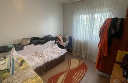 Apartament de 4 camere, decomandat, 75 mp, zona Alexandru cel Bun 