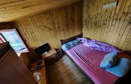 Casuta de vacanta in padure , zona Barnova 