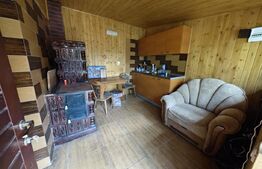 Casuta de vacanta in padure , zona Barnova 