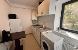 Apartament de vanzare cu 2 camere, 43 mp, zona Liceul Eminescu