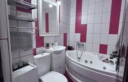 Apartament de vanzare, cu 3 camere, 50 mp, zona Podu Ros