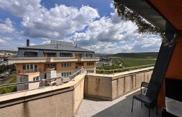 Apartament de vanzare, cu 3 camere, decomandat, 80mp, zona Canta