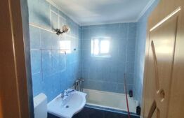 Apartament de vanzare cu 3 camere, etaj 4/4, 53 mp utili totali, zona Dacia