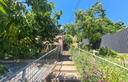 Casa de vanzare, cu 2 camere, 54 mp, zona Smardan