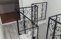 Apartament de vanzare, cu 2 camere, tip mansarda, 71 mp, zona Nicolina 