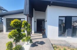 Casa finisaje lux  4 camere, 110 mp, 500 mp teren