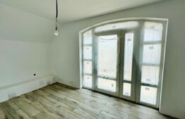 Casa de vanzare, cu 3 camere, moderna, zona Dumbrava