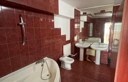 Apartament de 2 camere, posibilitate recompartimentare, 100 mp, zona Nicolina 