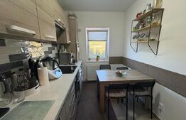 Apartament de 2 camere, decomandat, etaj intermediar, zona Visani