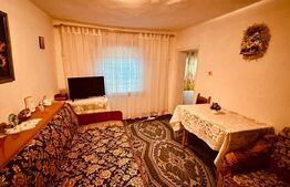 casa batraneasca de vanzare, cu anexe, 2900 mp teren, zona Pausesti