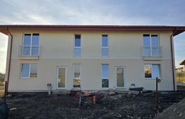 Casa 4 camere, 110mp, Valea Lupului la strada asfaltata