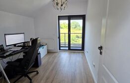 Casa cu 4 camere, cu beci si garaj, in Tomesti