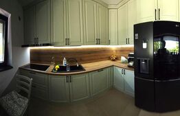 Casa cu 4 camere, cu beci si garaj, in Tomesti