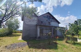 Casa 277 mp utili, 1140 mp teren, Tutora